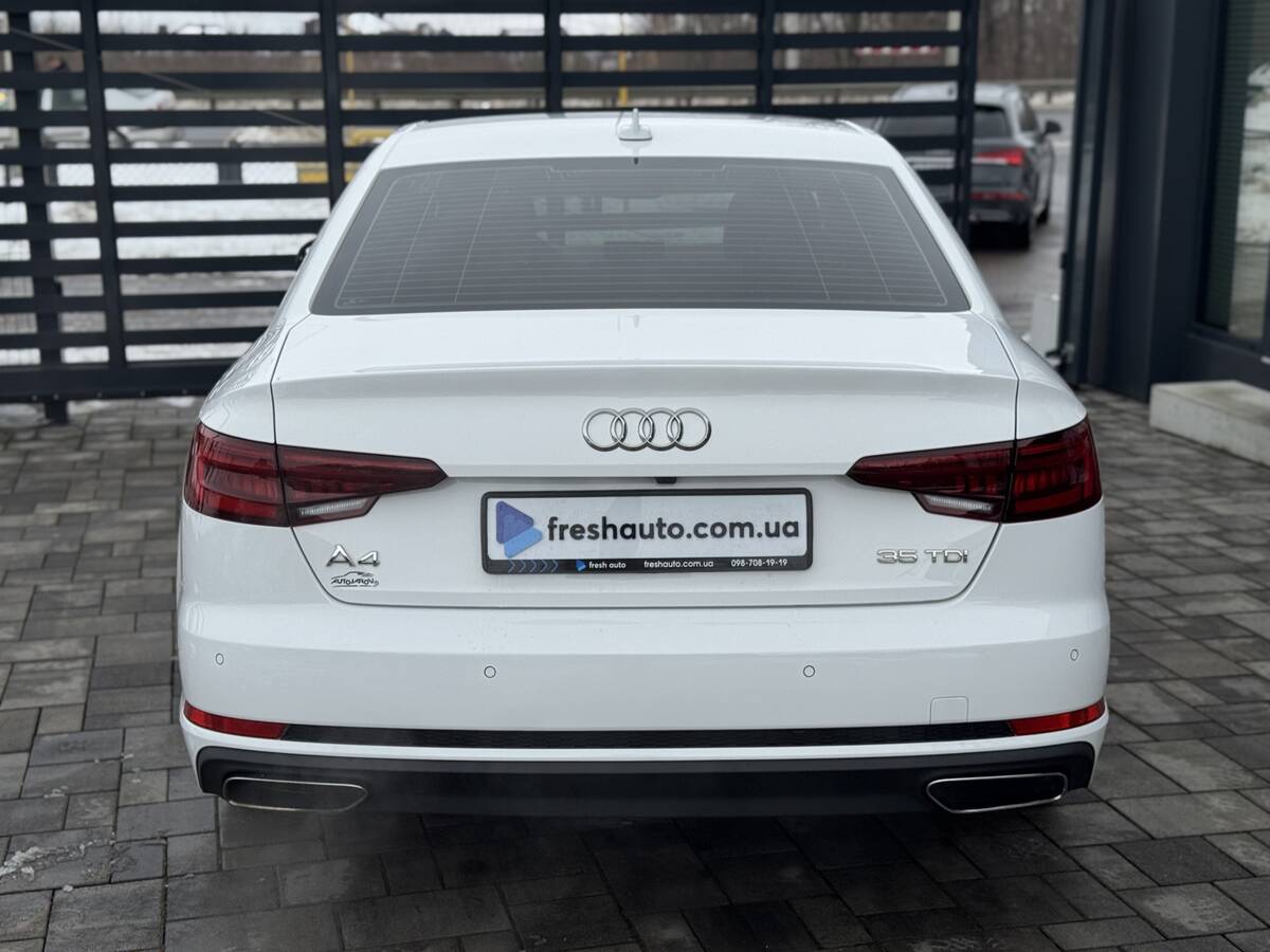 Audi A4 2020 - фреш авто рівне
