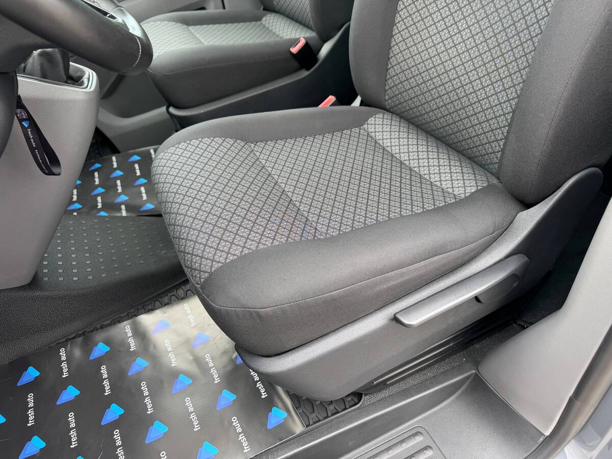 Volkswagen Caravelle 2021 - fresh auto рівне