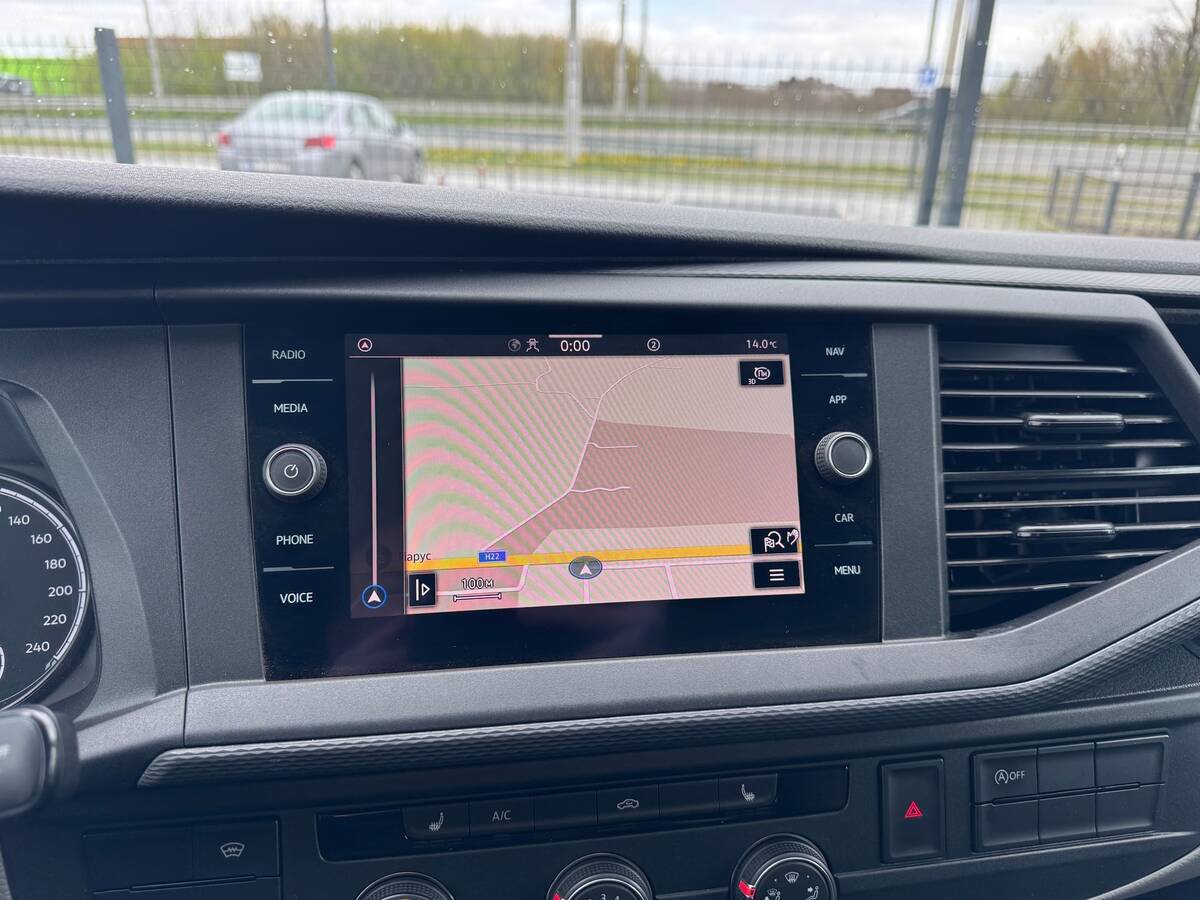 Volkswagen Transporter 2020 - fresh avto