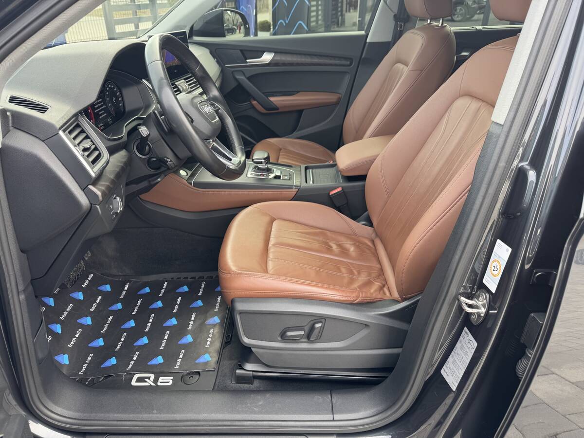 Audi Q5 2021 - fresh auto рівне