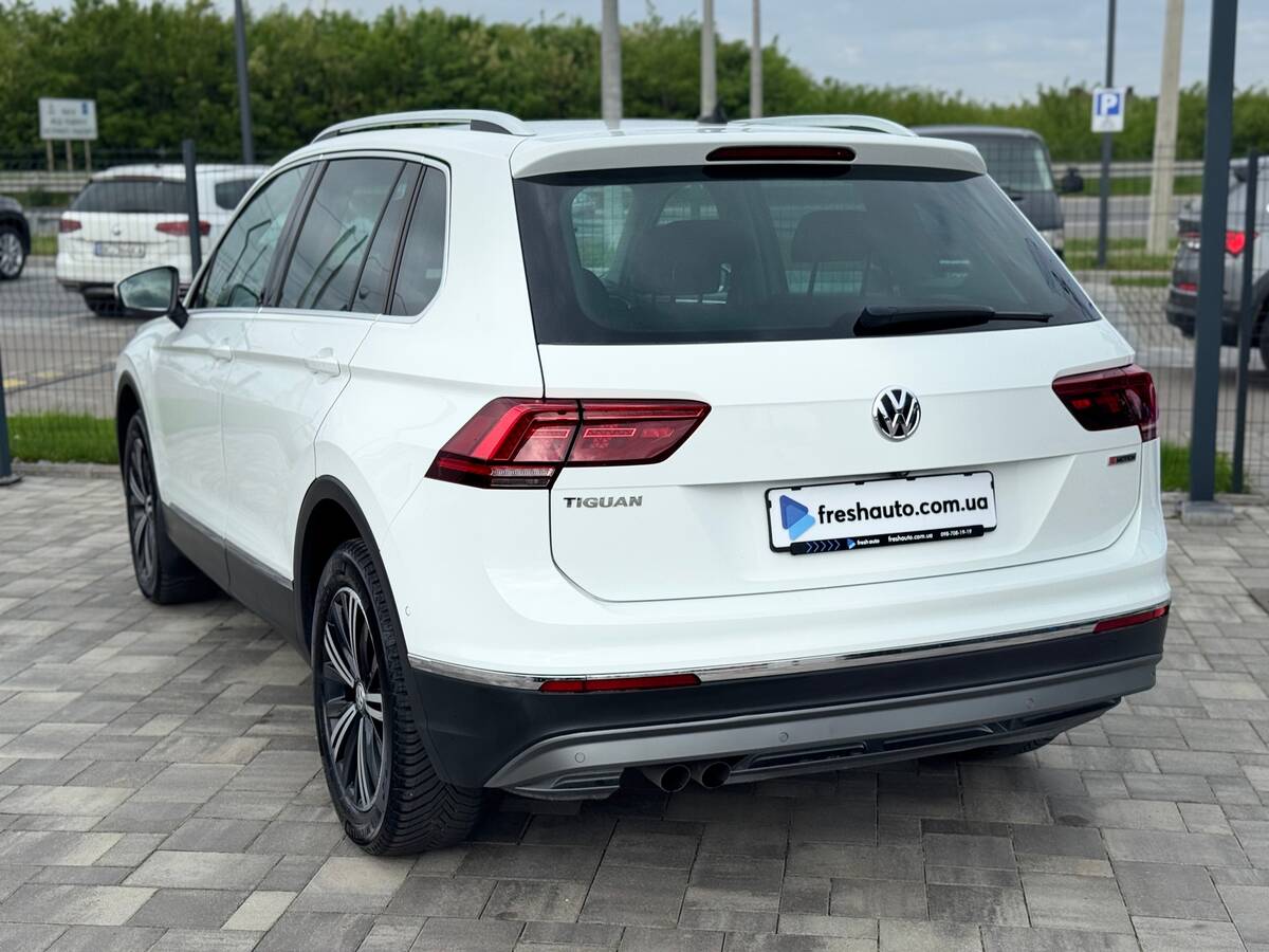Volkswagen Tiguan 2019 - Країна: Швеція 