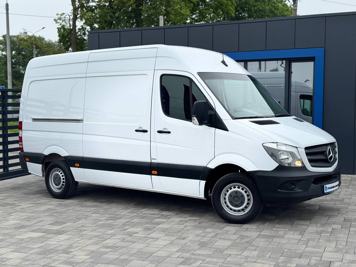 Mercedes-Benz sprinter 2018 - Привід: Задній 