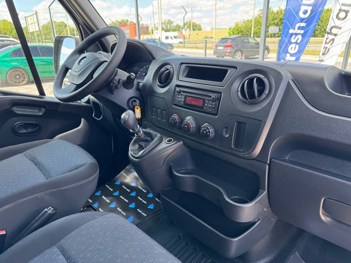 Opel Movano 2018 - Transmission: Manual 