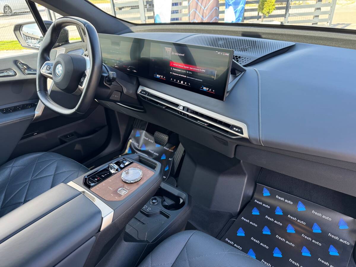 BMW iX 2023 - покупка авто