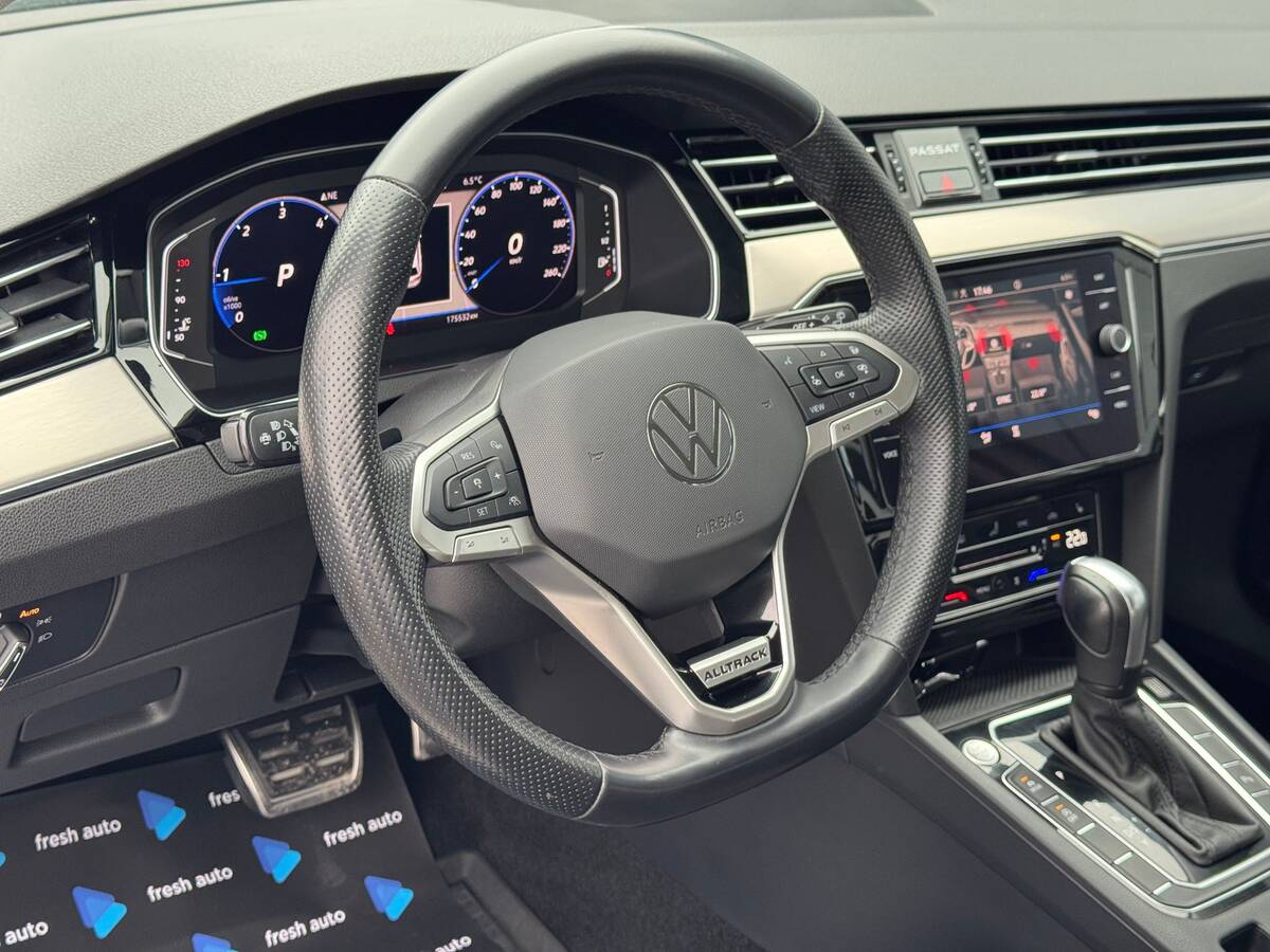 Volkswagen Passat Alltrack 2021 - фреш авто рівне