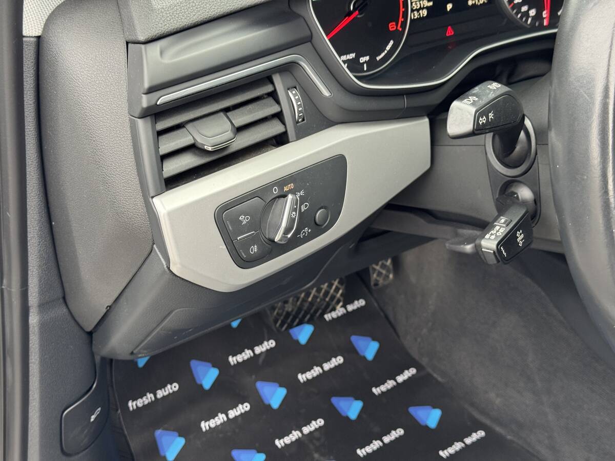 Audi A4 2020 - fresh avto