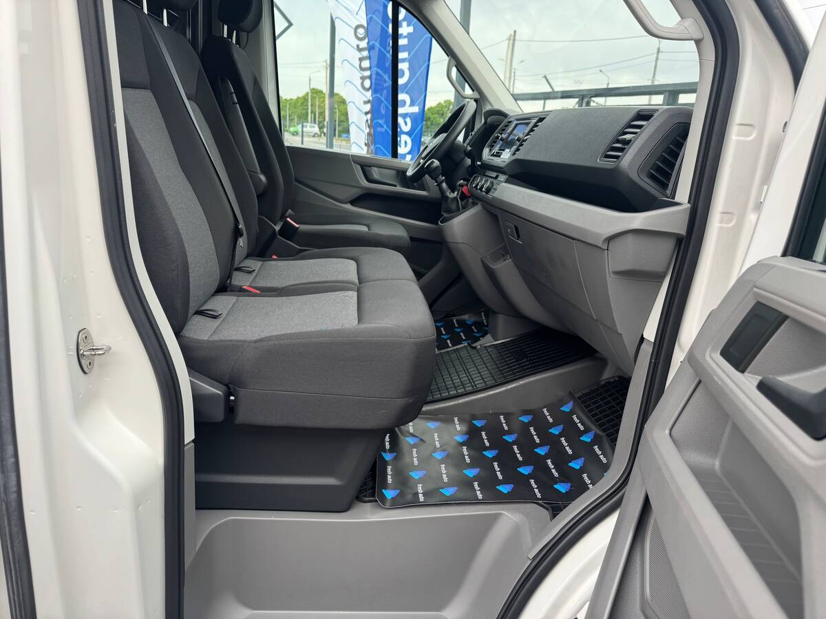 Volkswagen Crafter 2022 - Country: Germany 