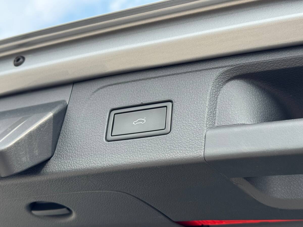 Volkswagen Passat Alltrack 2022 - фреш авто