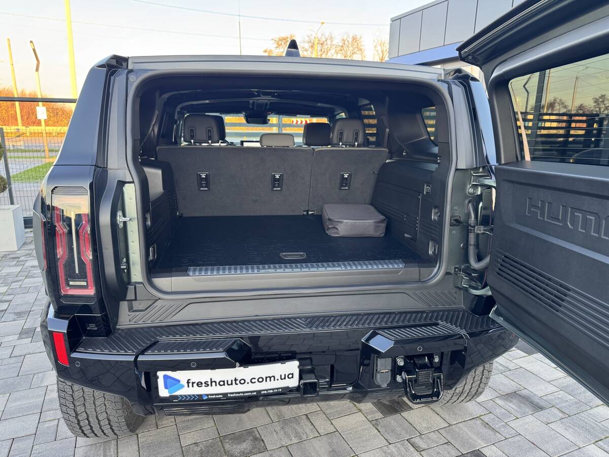 Hummer EV SUV 3X 2023 - Потужність: 816 кс