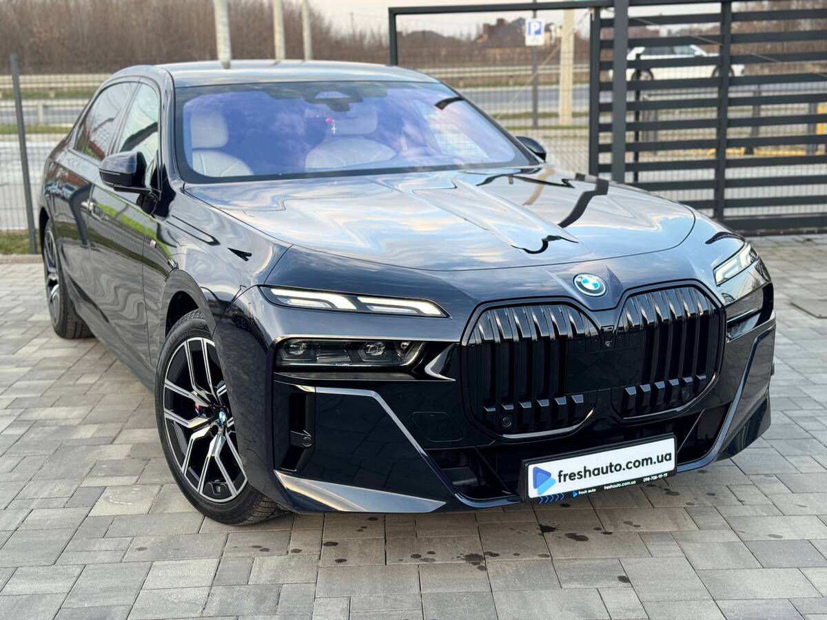 BMW i7 2023 - Привід: Задній 