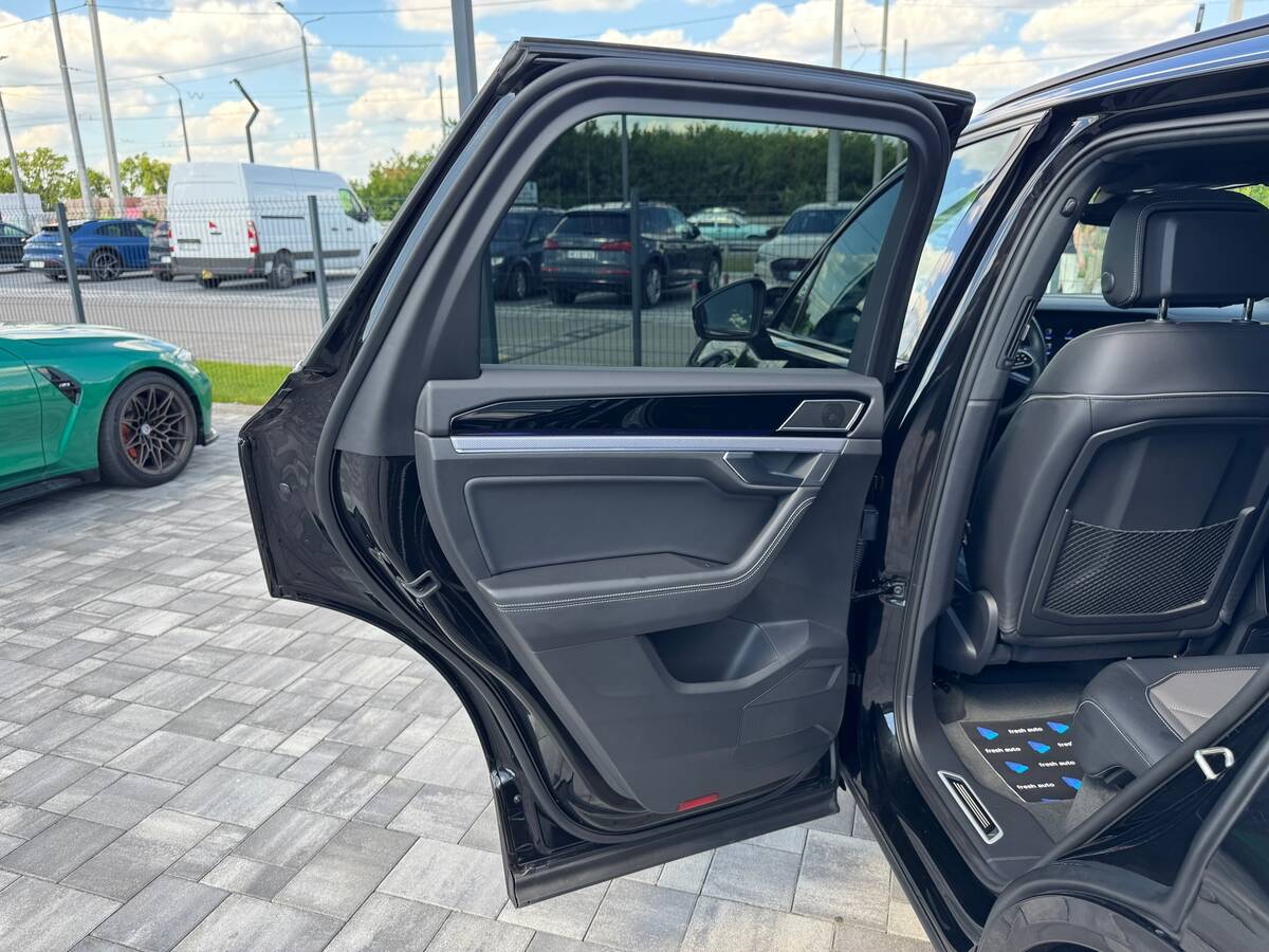 Volkswagen Touareg 2022 - Тип кузова: Позашляховик / Кросовер 