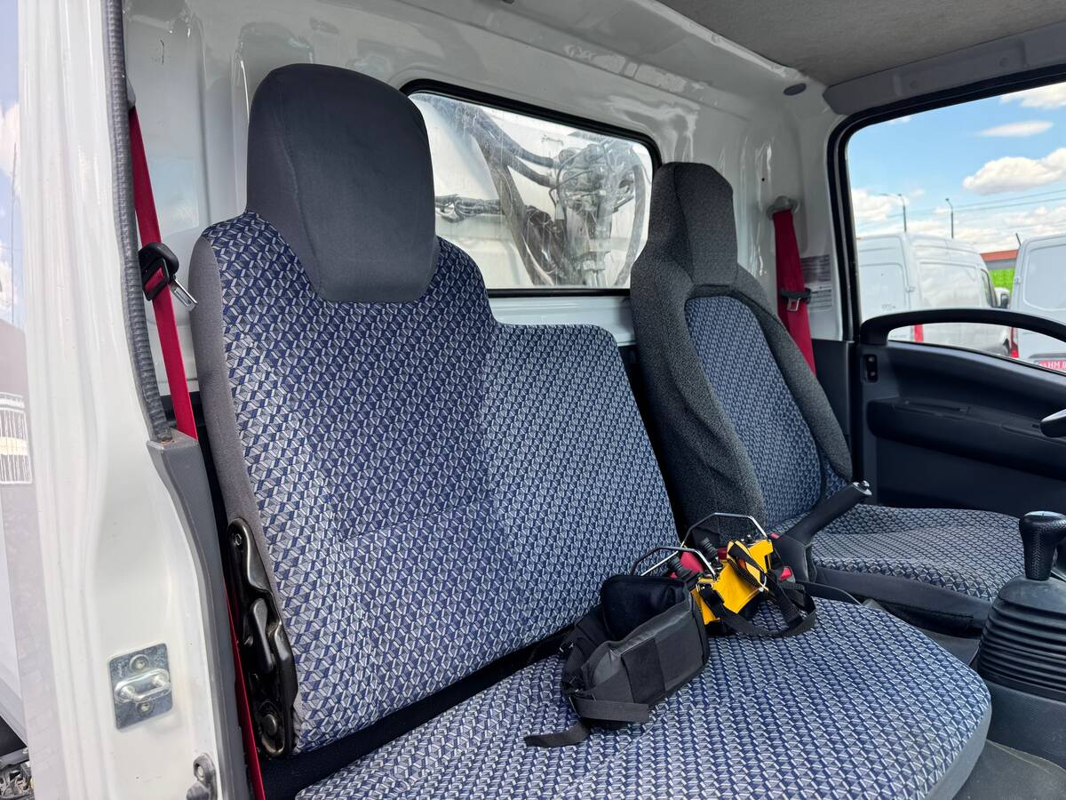 Isuzu NLR 2023 - Привід: Задній 