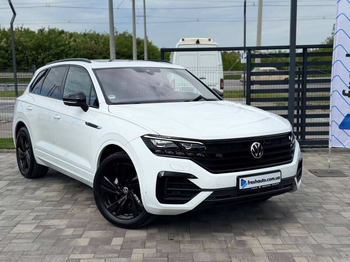 Volkswagen Touareg R 2022