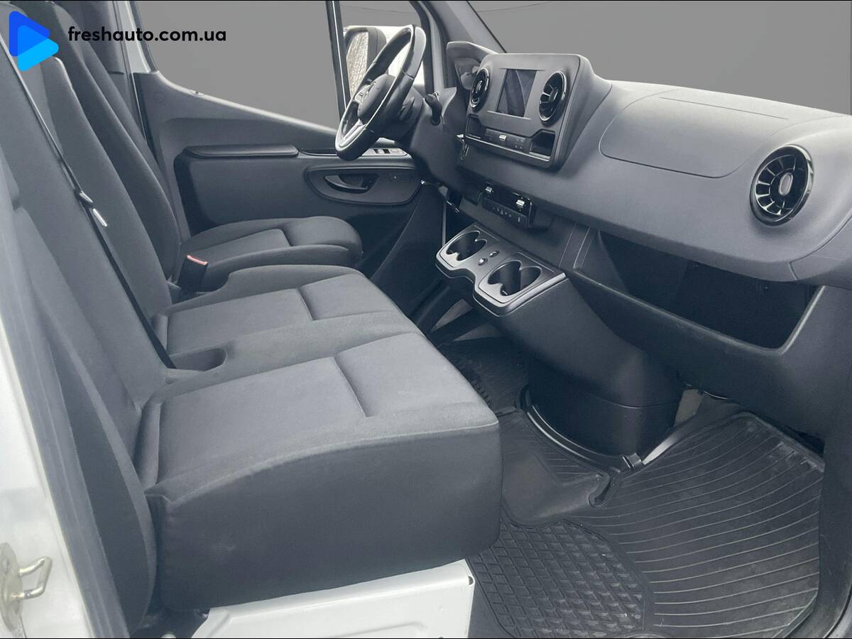 Mercedes-Benz Sprinter 2021 - Потужність: 163 кс