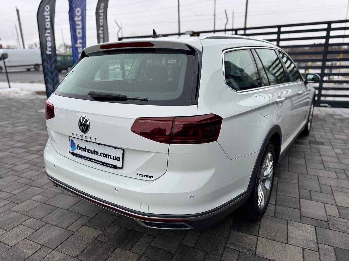 Volkswagen Passat Alltrack 2021 - фреш авто
