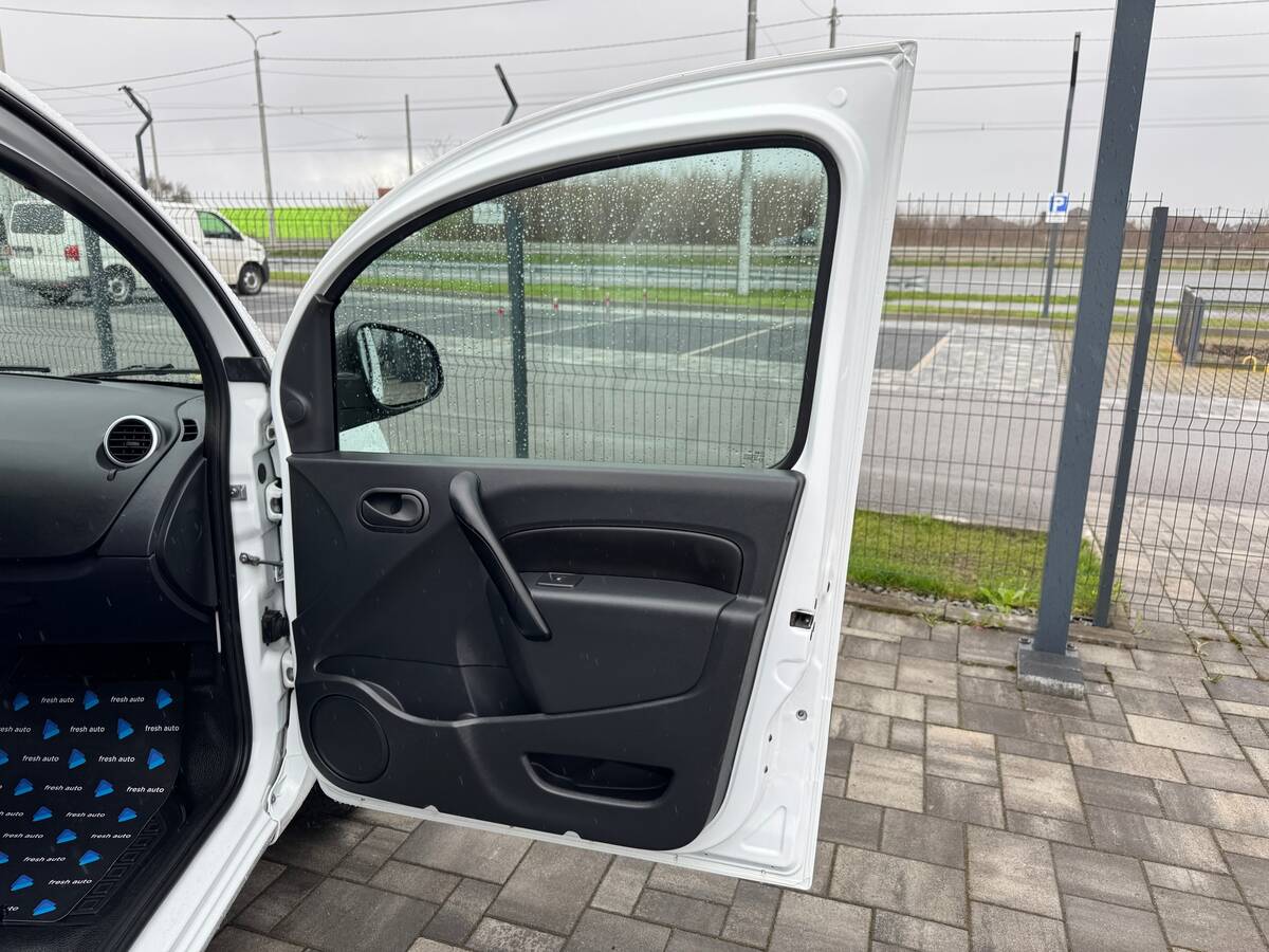 Renault Kangoo 2021 - Тип кузова: Мінівен 