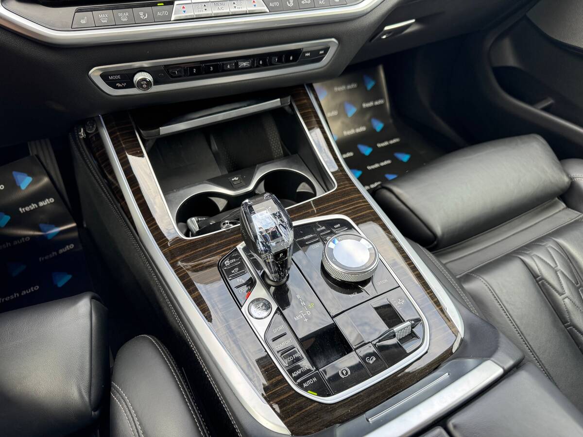 BMW X7 2020 - Odometr: 157 thnd km