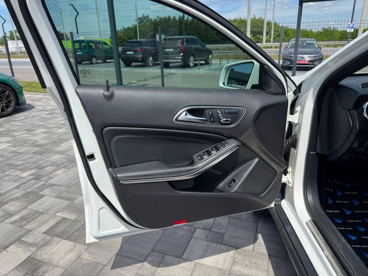 Mercedes-Benz GLA-Class 2017 - fresh auto