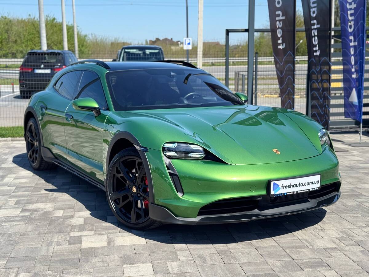 Porsche Taycan 2021