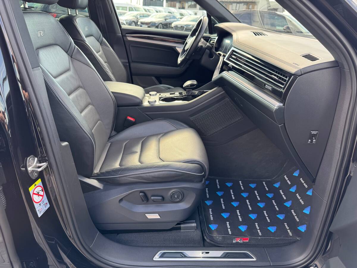 Volkswagen Touareg 2020 - сайт фреш авто