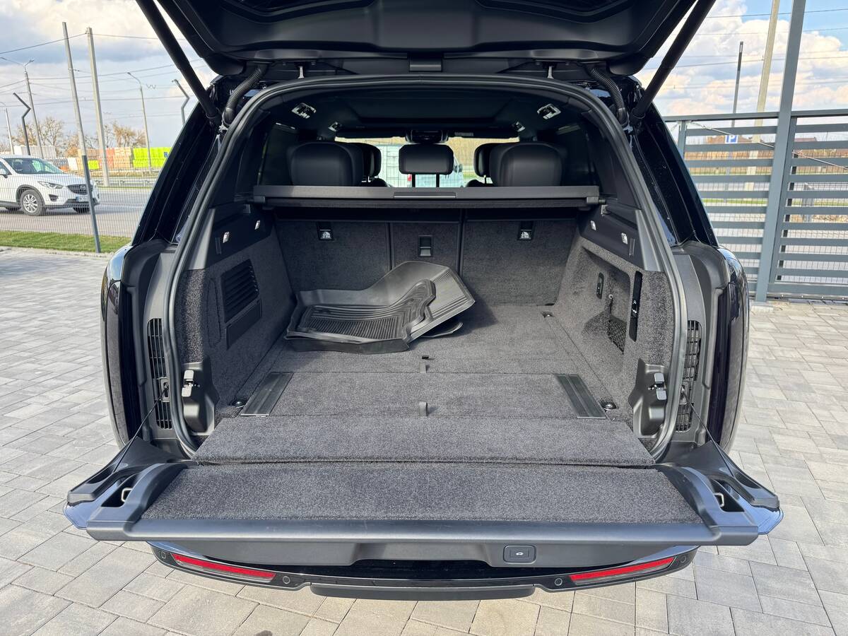 Land Rover Range Rover 2023 - фреш авто