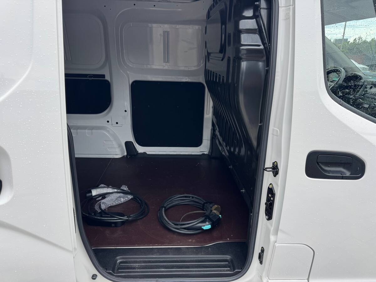 Nissan e-NV200 2020 - Привід: Передній 