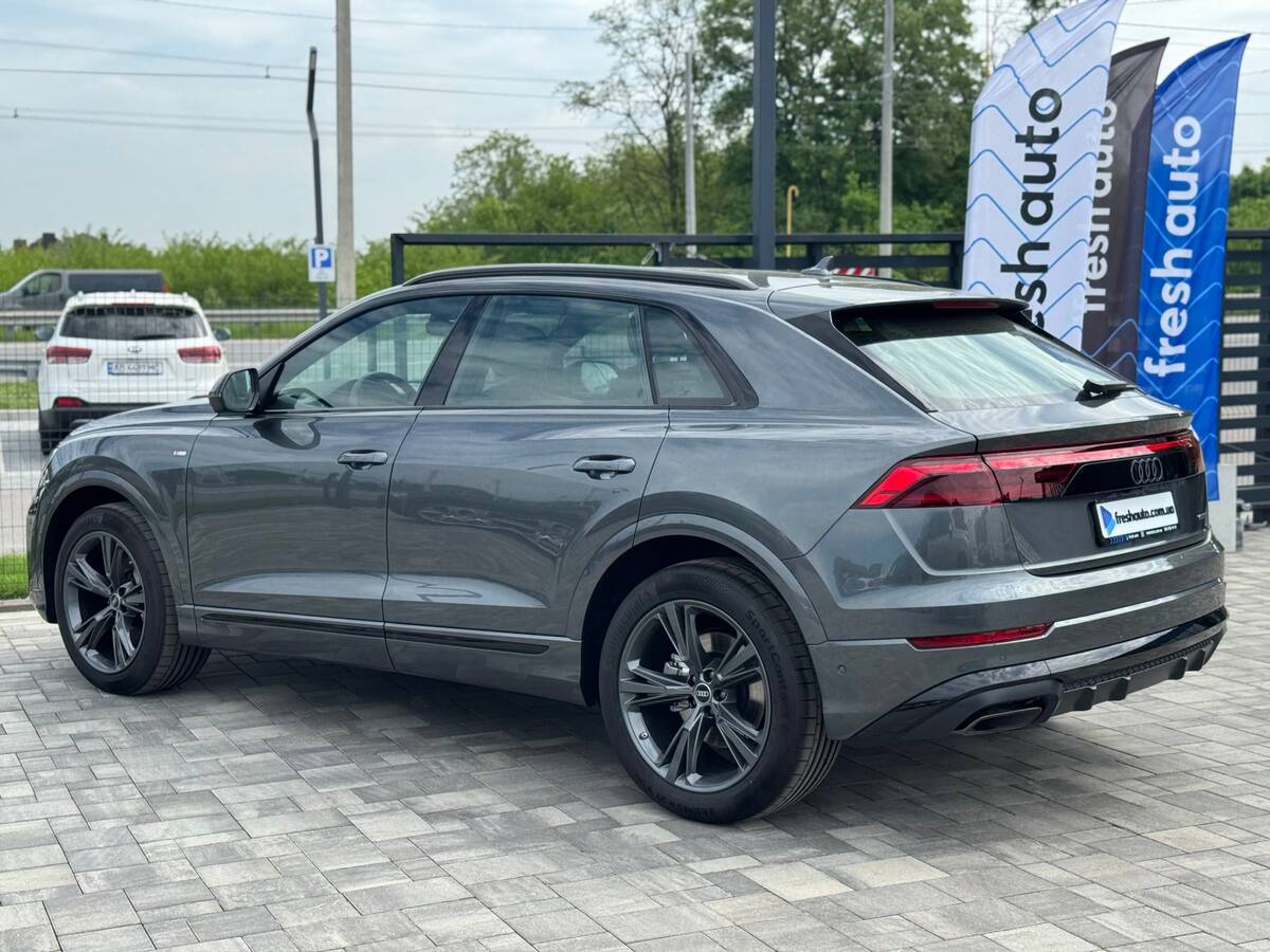 Audi Q8 2026 - Тип кузова: Позашляховик / Кросовер 