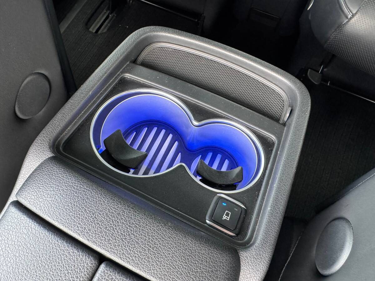 Mercedes-Benz V 300 2021 - Transmission: Automatic 